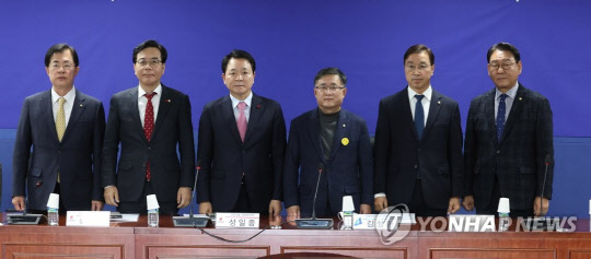 여야 '3+3 정책협의체'<연합뉴스>